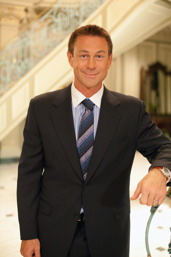 Photo of Grant Bowler as Henry "Hank" Rearden