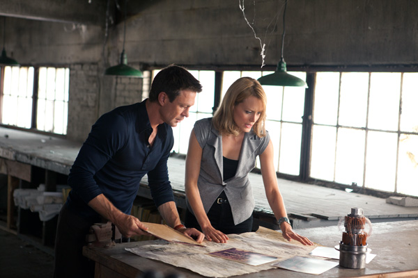 Photo of Hank Rearden and Dagny Taggart in an abandoned factory